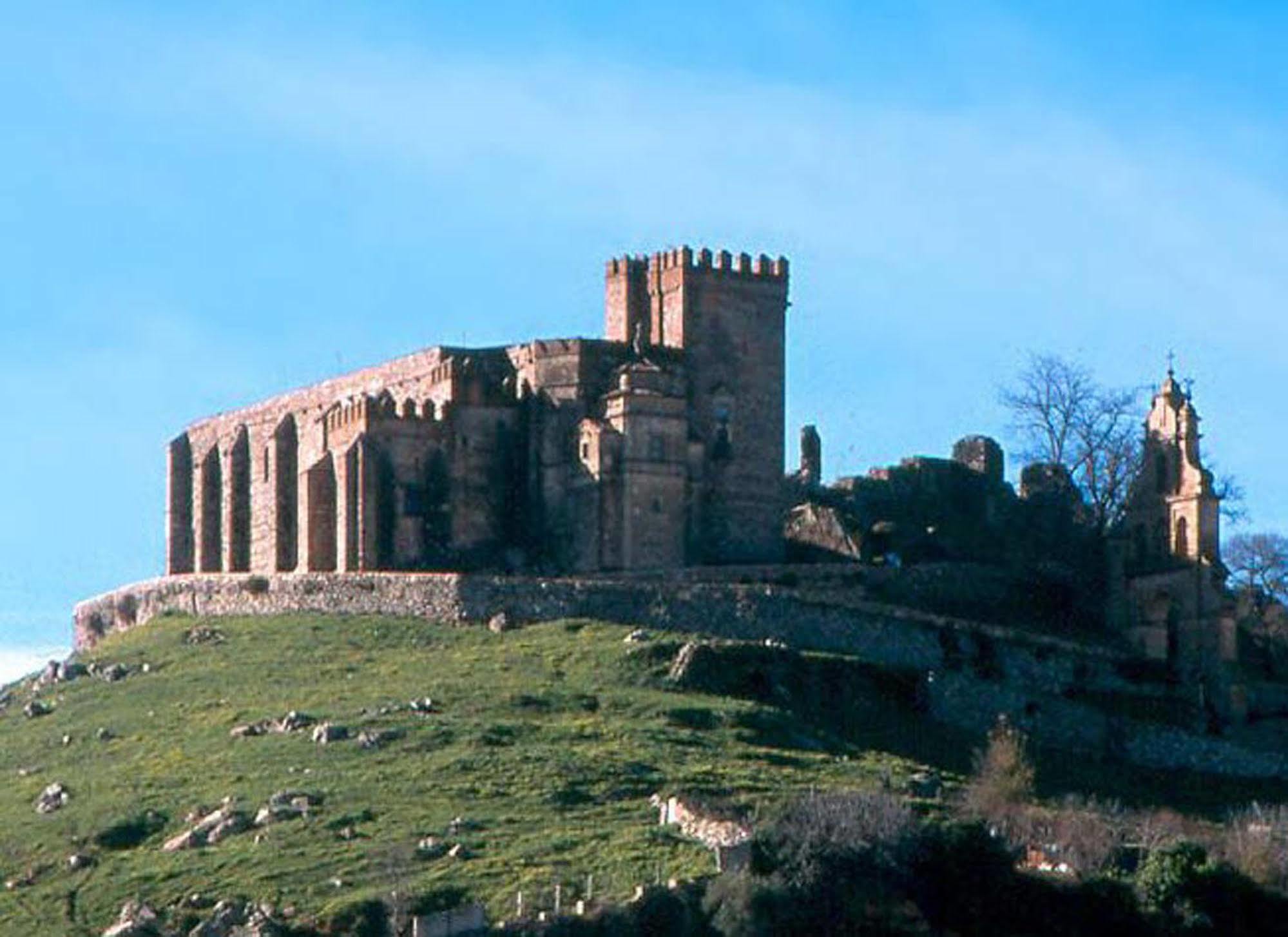 Hospederia Reina De Los Angeles Aracena Extérieur photo
